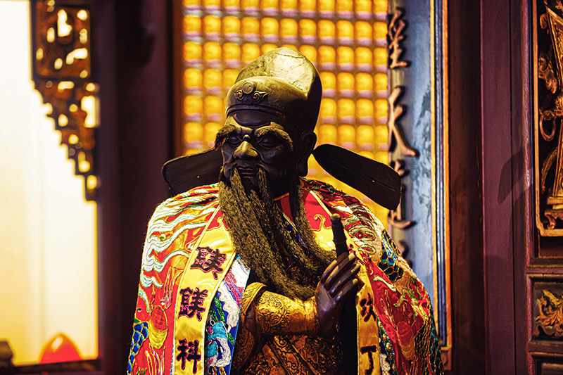 Chinese temple or deity statue connected with folk religion and mythology